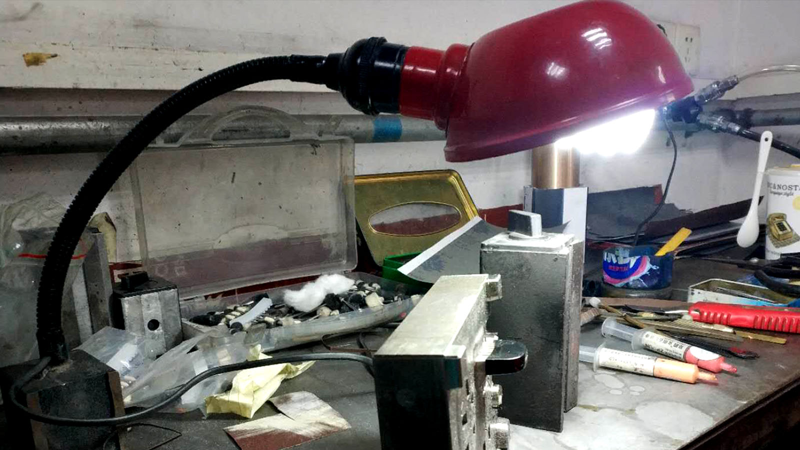 旭錦塑膠模具，掃模房