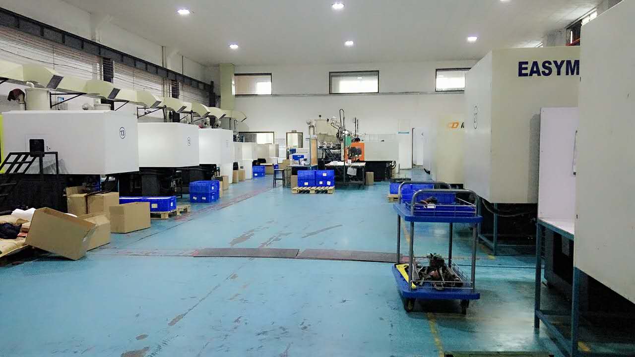 中山市旭錦塑膠模具-注塑廠房 中山市旭錦塑膠模具-注塑廠房